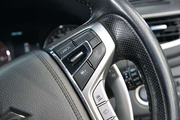 2019 Mitsubishi Pajero Sport Black Edition QE thumb-14