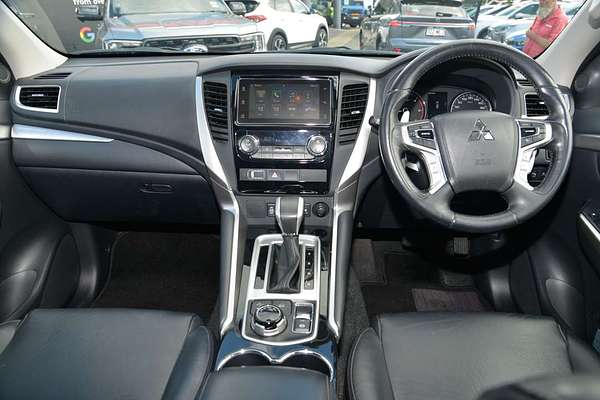 2019 Mitsubishi Pajero Sport Black Edition QE thumb-16