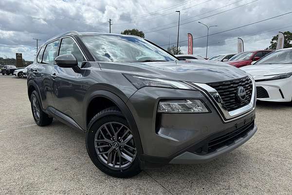 2023 Nissan X-TRAIL ST T33