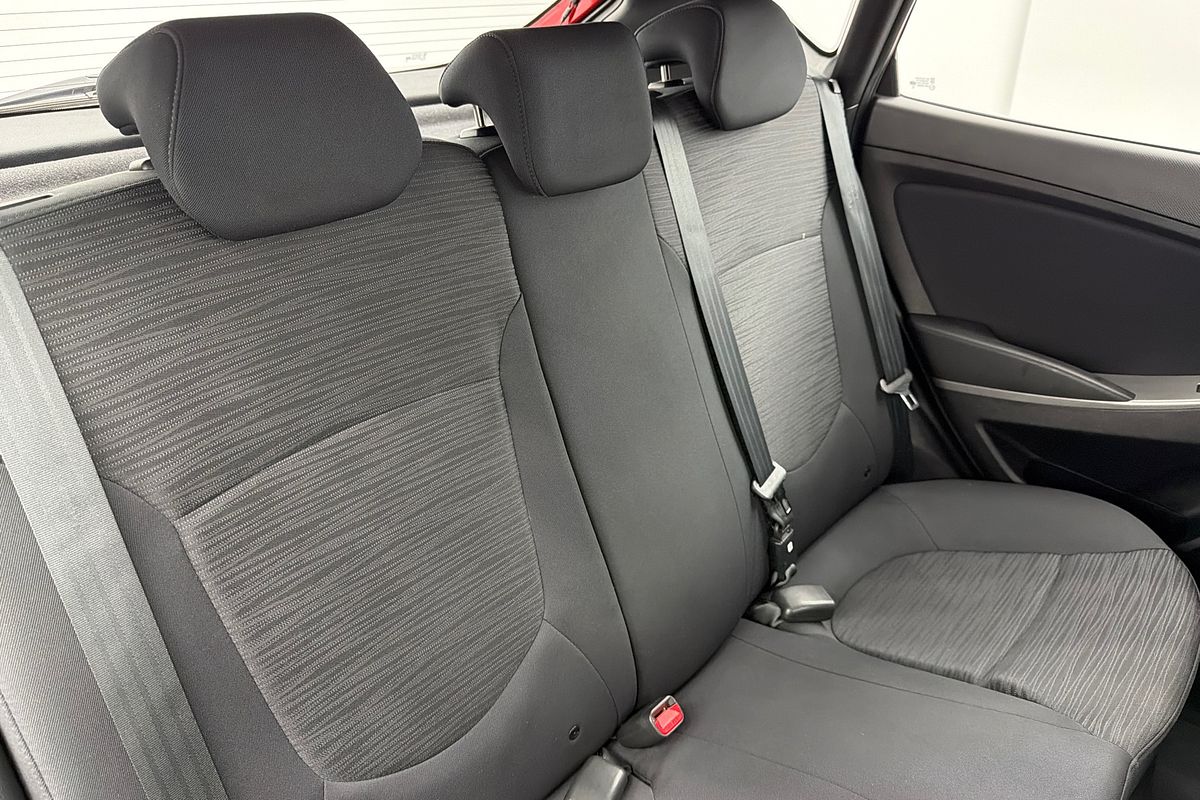 2018 Hyundai Accent Sport RB6