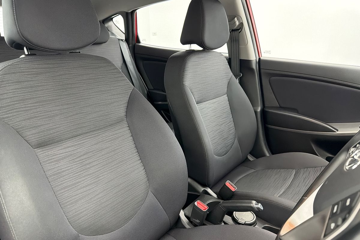 2018 Hyundai Accent Sport RB6