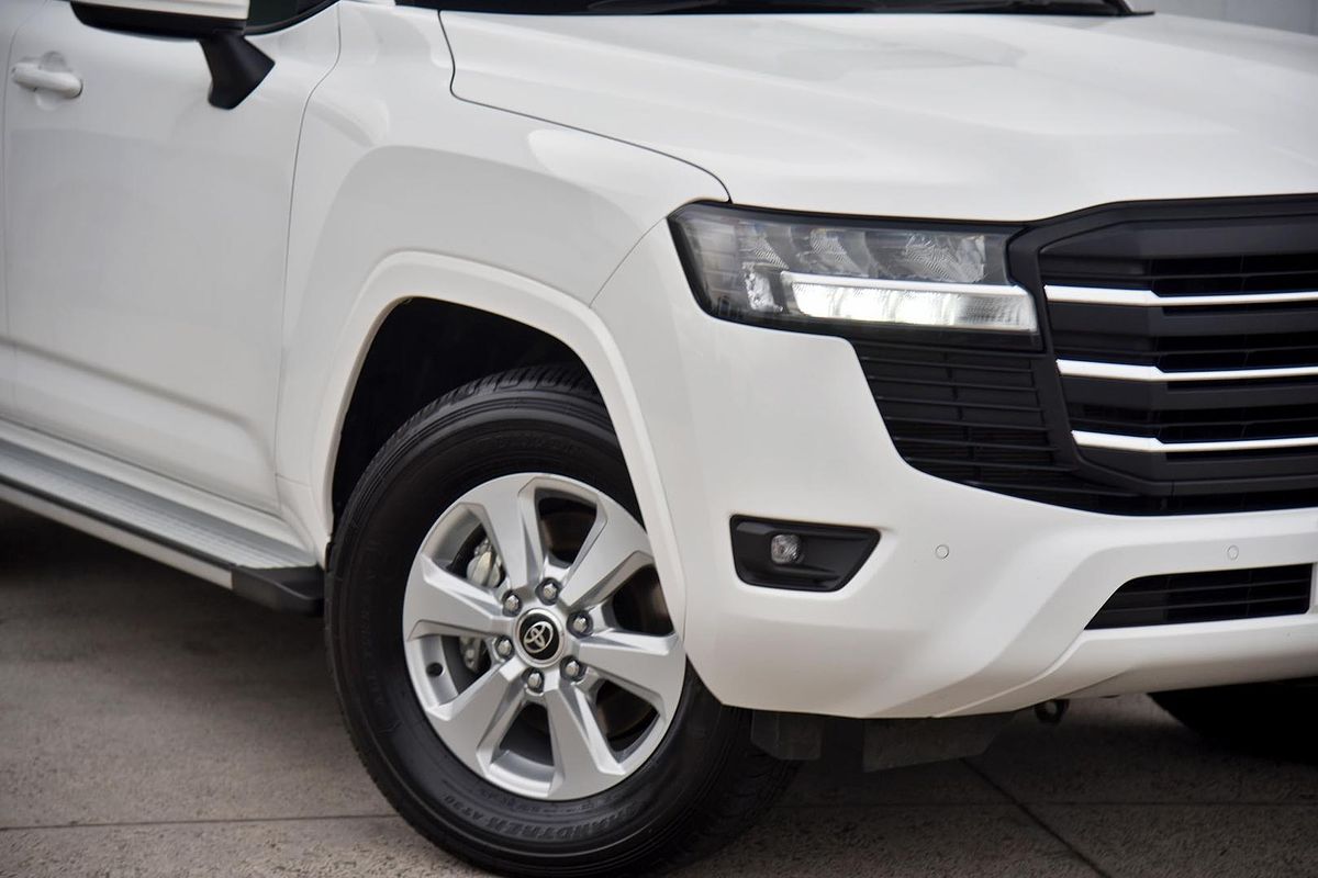 2024 Toyota Landcruiser GXL FJA300R