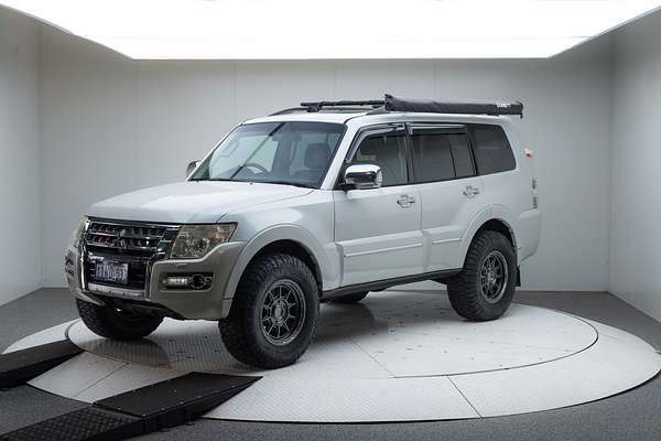 2014 Mitsubishi Pajero Exceed NX
