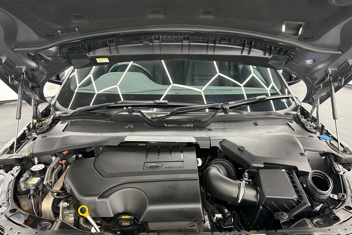 2022 Land Rover Range Rover Evoque P250 R-Dynamic SE L551