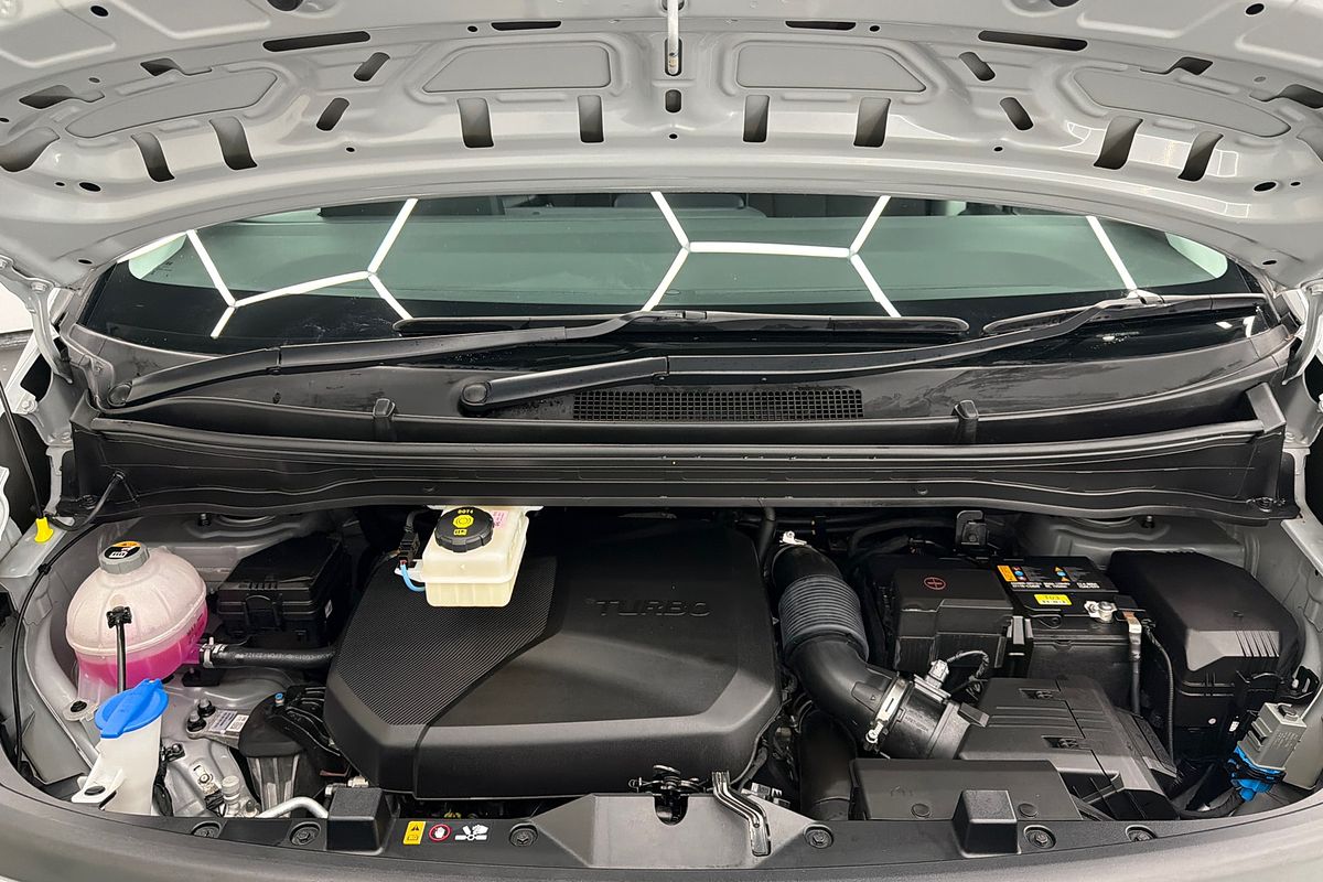 2023 Hyundai STARIA LOAD US4.V2