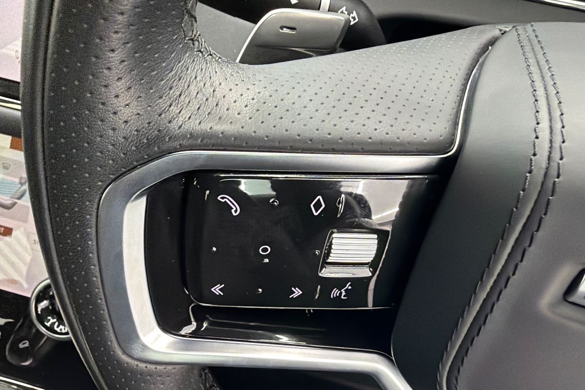 2022 Land Rover Range Rover Evoque P250 R-Dynamic SE L551