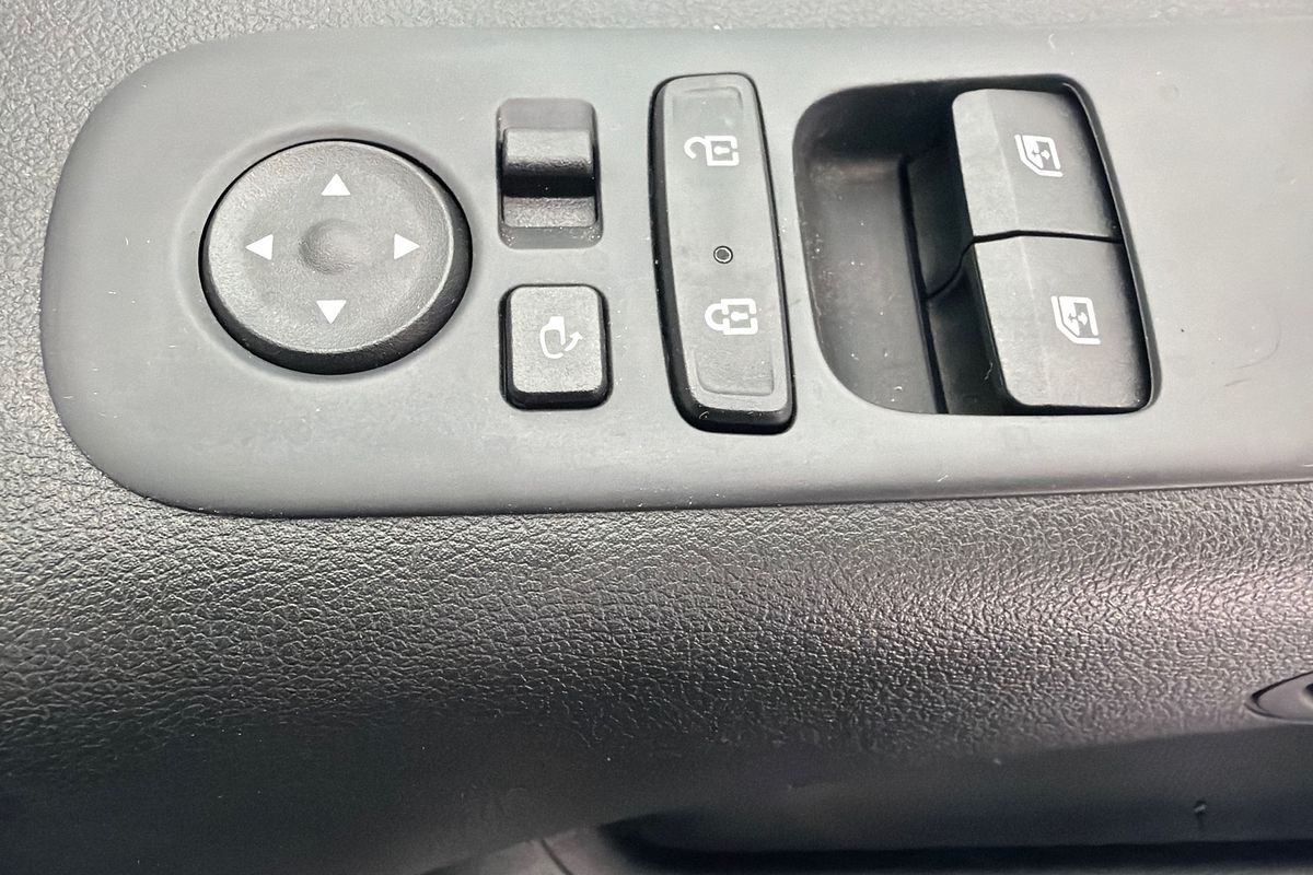 2023 Hyundai STARIA LOAD US4.V2