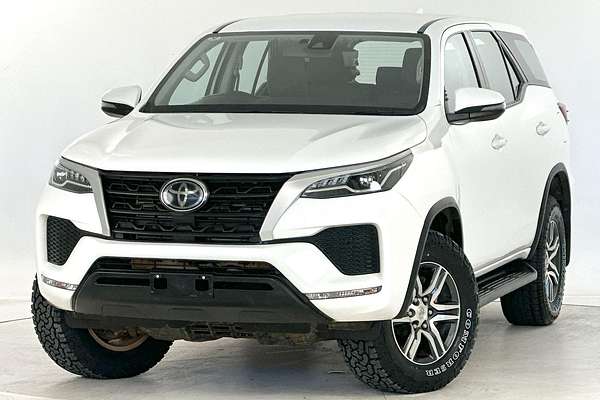 2023 Toyota Fortuner GX GUN156R