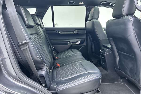2024 Ford Everest Platinum 3.0L thumb-11