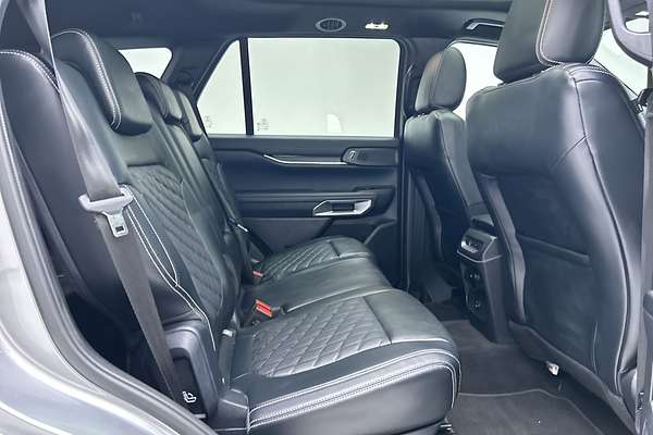 2024 Ford Everest Platinum 3.0L thumb-11