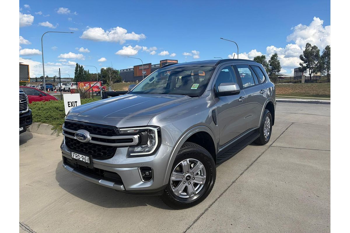 2025 Ford Everest Ambiente 2.0L