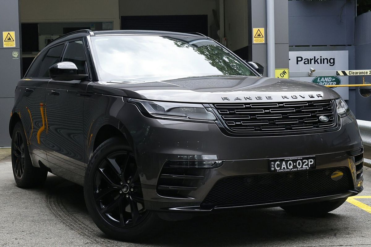 2025 Land Rover Range Rover Velar P250 Dynamic SE L560