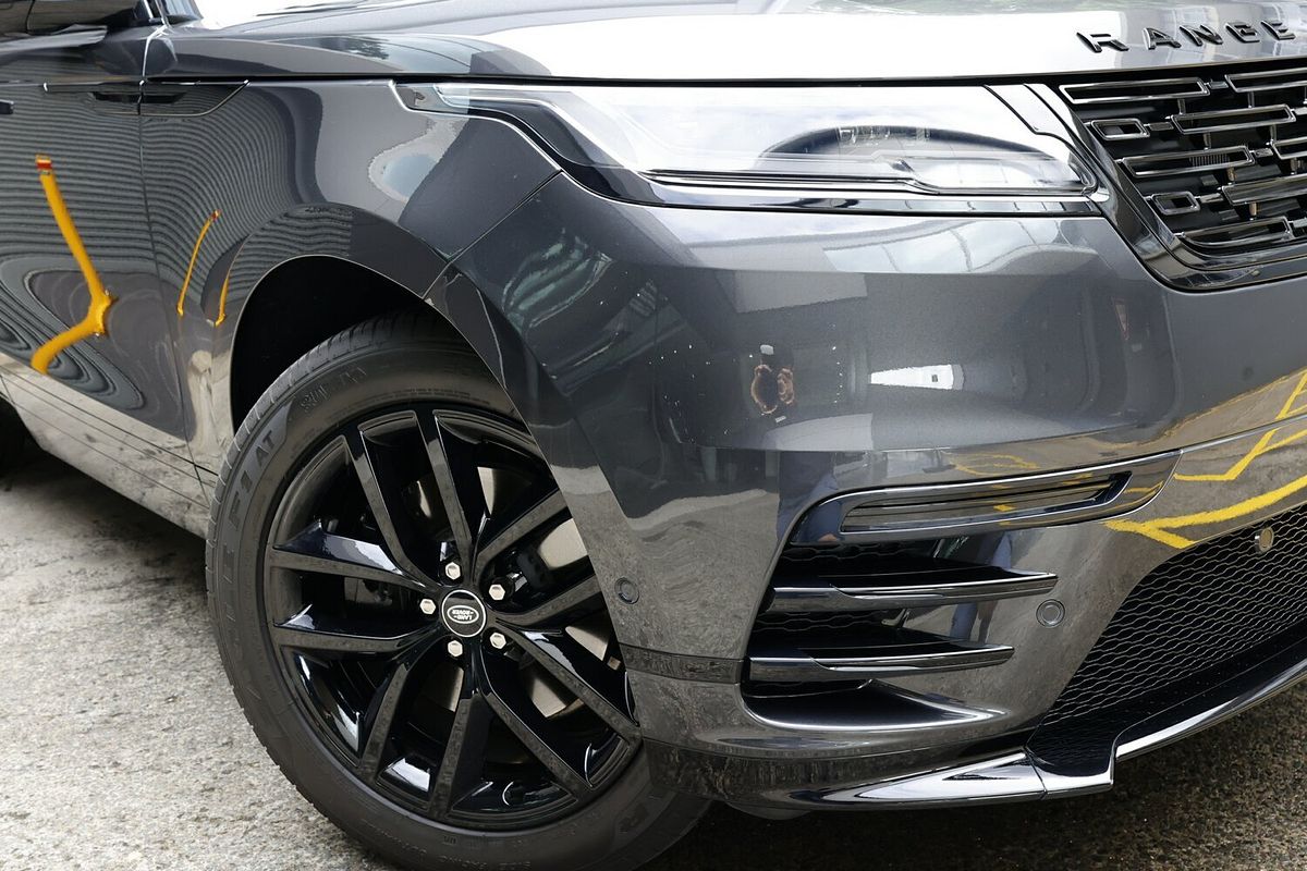 2025 Land Rover Range Rover Velar P250 Dynamic SE L560