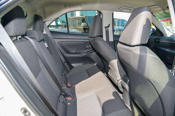 2022 Toyota Yaris Cross GX MXPJ10R thumb-8