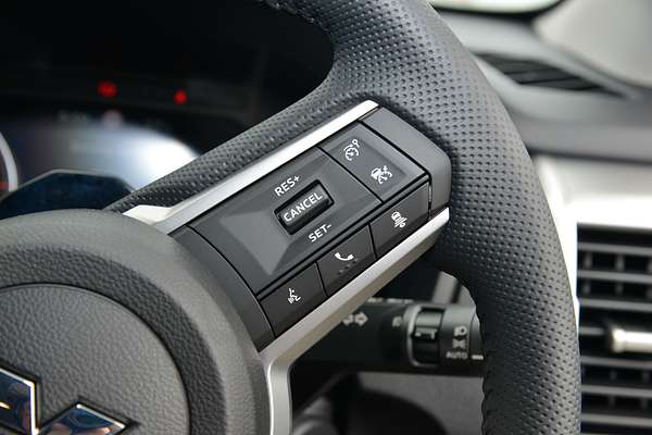 2025 Mitsubishi Triton GLS MV 4X4 thumb-14