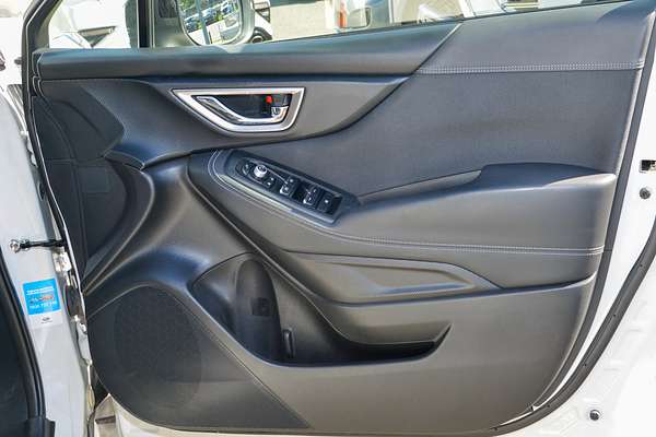 2021 Subaru Forester Hybrid L S5 thumb-15