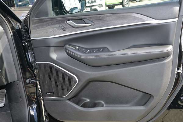 2023 Jeep Grand Cherokee Limited WL thumb-15