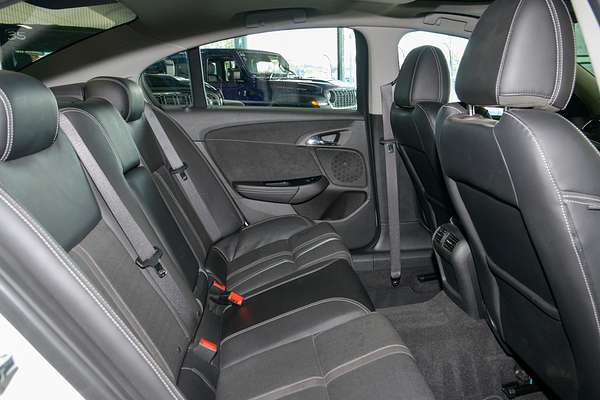 2016 Holden Commodore SS V Redline VF Series II thumb-8