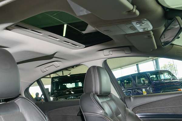 2016 Holden Commodore SS V Redline VF Series II thumb-10