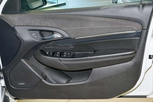 2016 Holden Commodore SS V Redline VF Series II thumb-16
