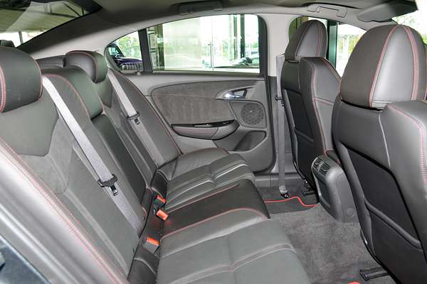 2017 Holden Commodore SS VF Series II thumb-8