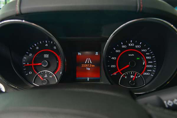 2017 Holden Commodore SS VF Series II thumb-11