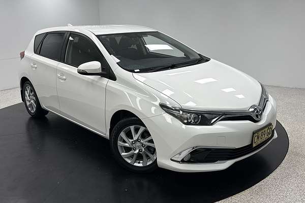 2017 Toyota Corolla Ascent Sport ZRE182R