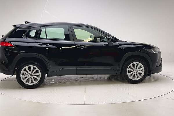 2024 Toyota Corolla Cross GX MXGH10R thumb-8