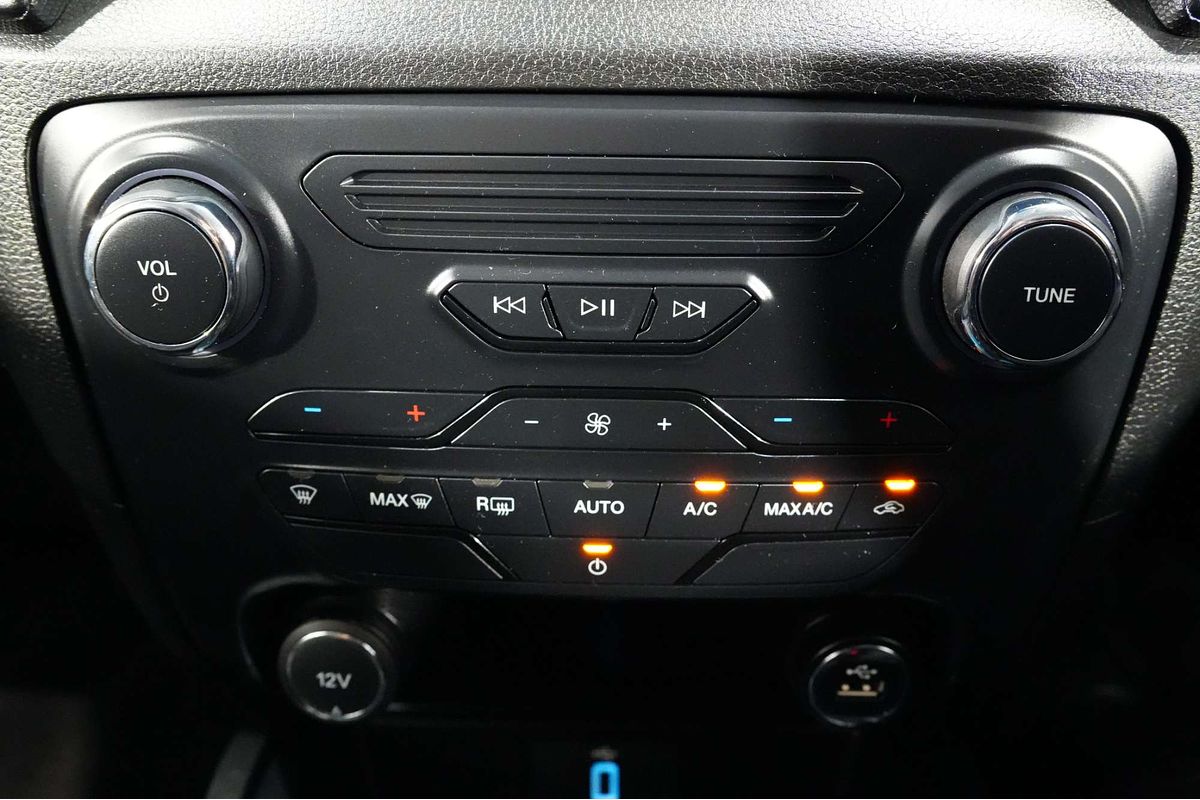 2022 Ford Everest Ambiente UA II 3.2L