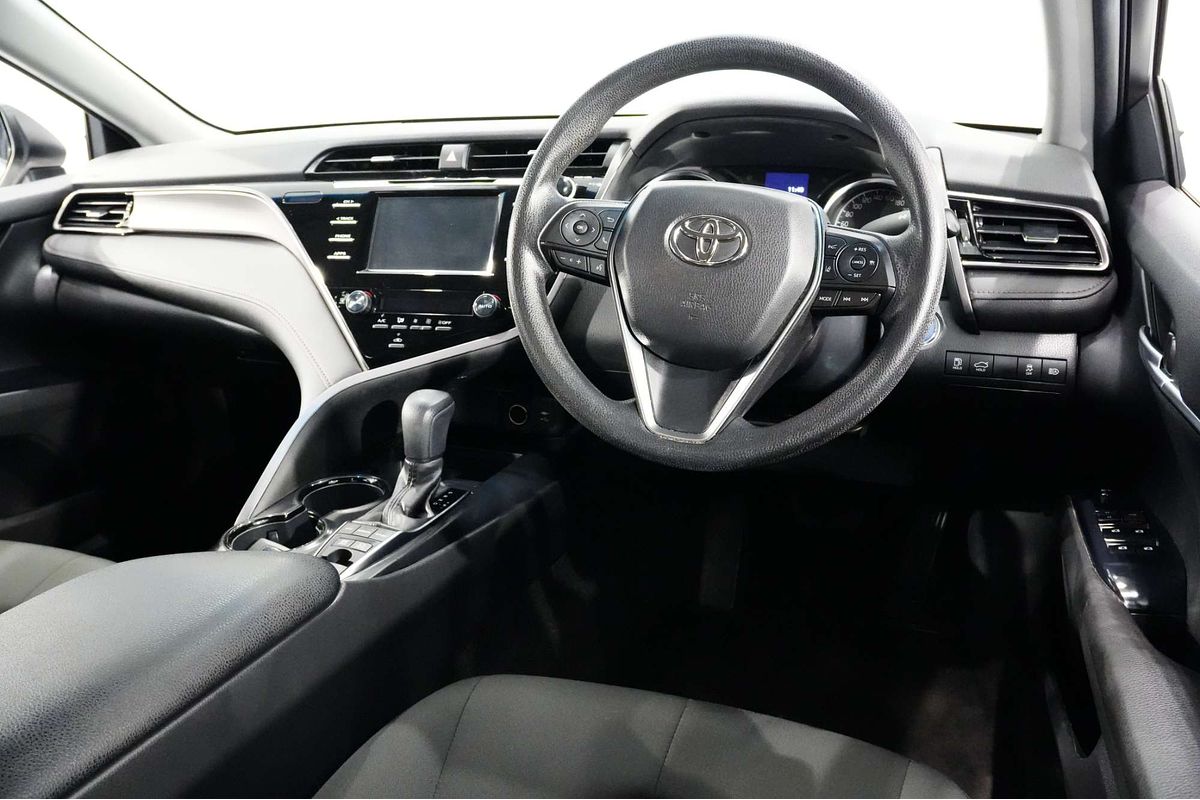 2020 Toyota Camry Ascent AXVH70R