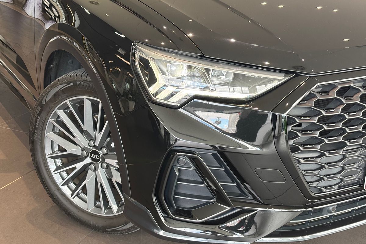 2021 Audi Q3 35 TFSI S line F3