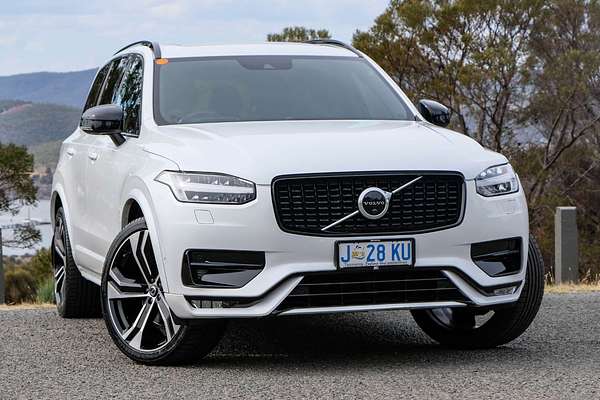 2021 Volvo XC90 T6 R-Design