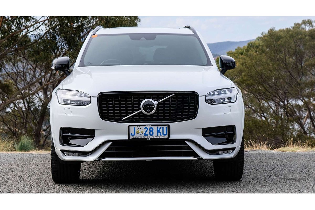 2021 Volvo XC90 T6 R-Design