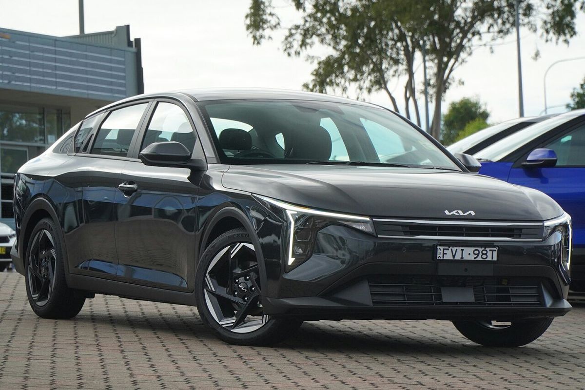 2025 Kia K4 Sport CL4m