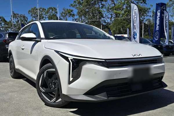 2025 Kia K4 Sport CL4m