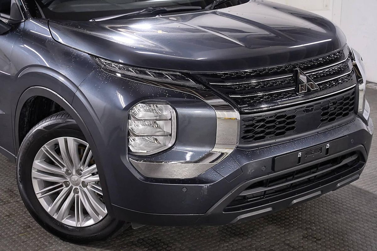 2024 Mitsubishi Outlander ES ZM