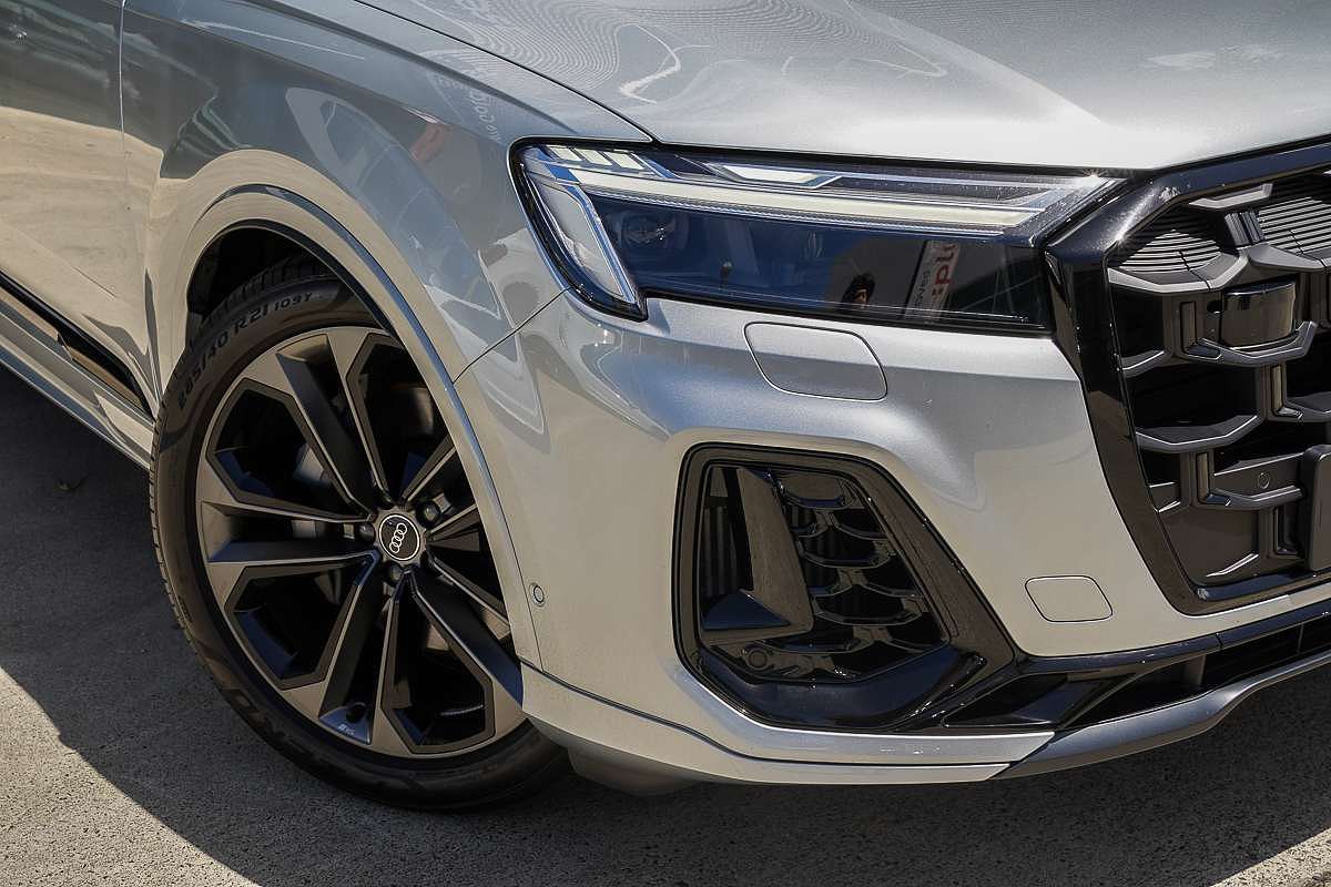 2024 Audi Q7 55 TFSI S line 4M