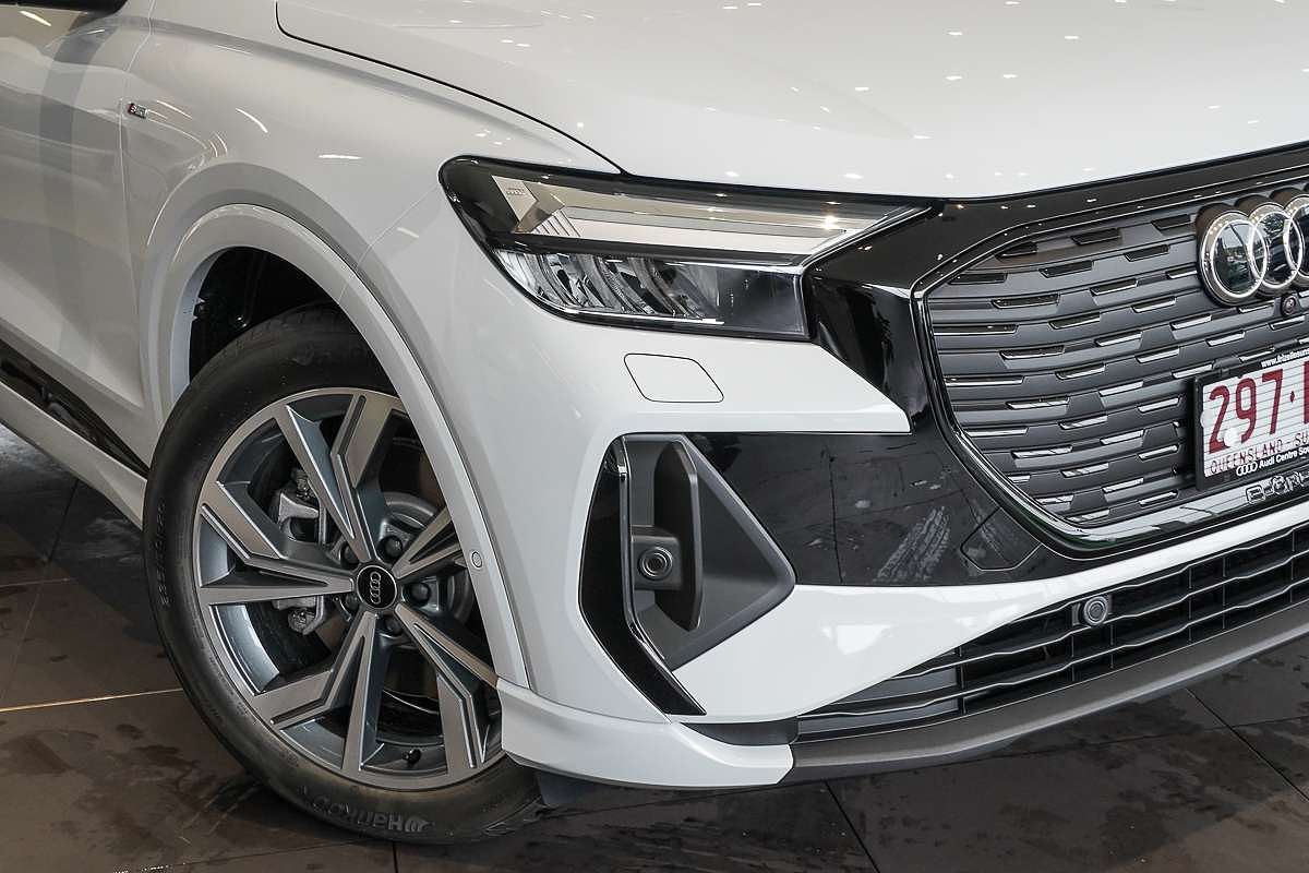 2025 Audi Q4 e-tron 45 F4