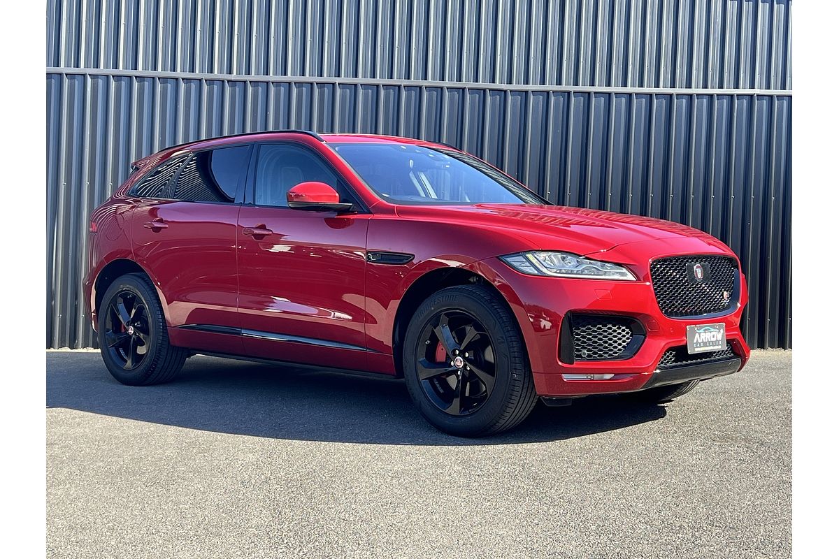 2016 Jaguar F-PACE 35t S X761