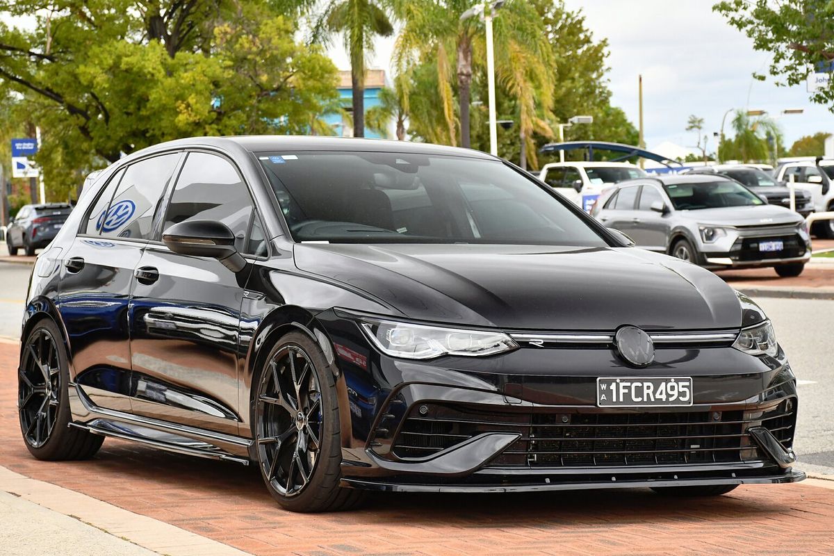 2023 Volkswagen Golf R 8
