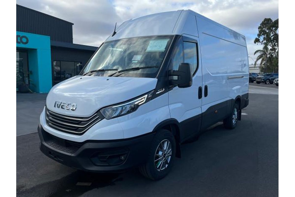 2025 Iveco Daily 35S18