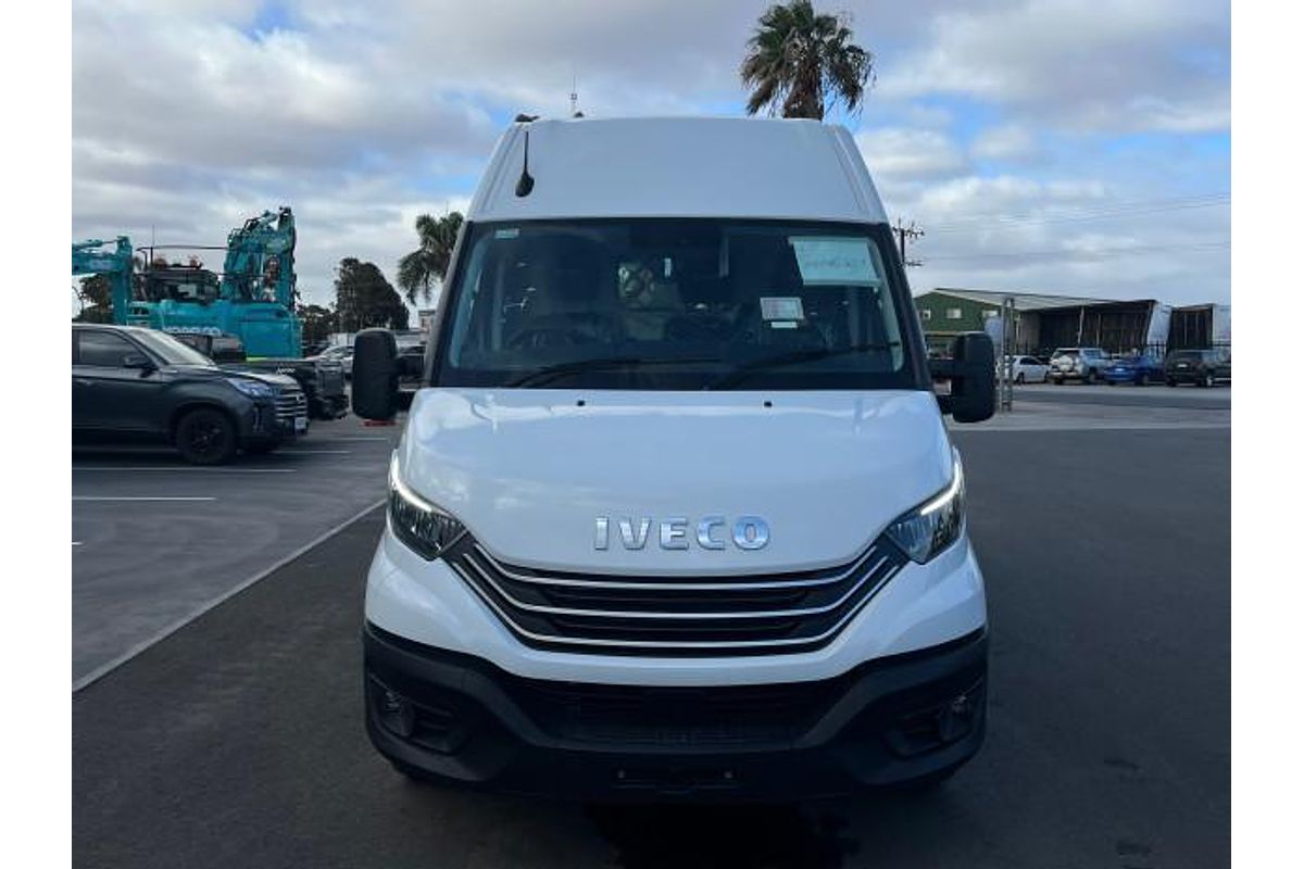 2025 Iveco Daily 35S18