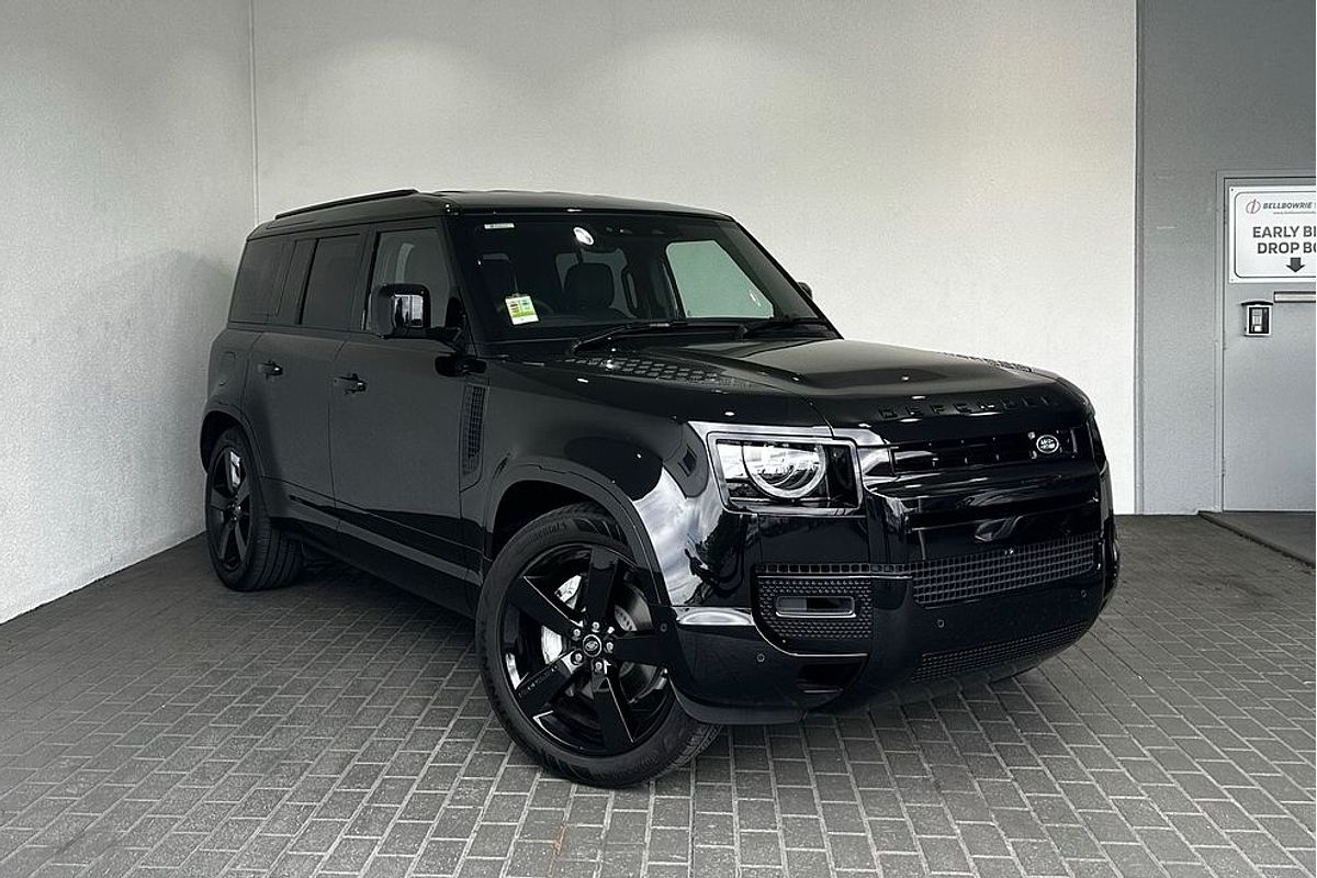 2025 Land Rover Defender 110 P400 X-Dynamic SE L663