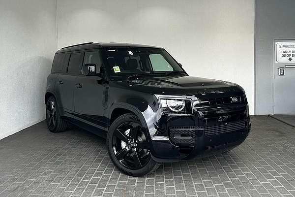2025 Land Rover Defender 110 P400 X-Dynamic SE L663