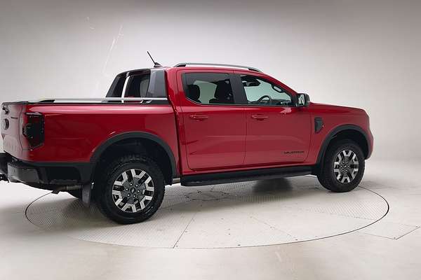 2025 Ford Ranger PHEV Wildtrak 4X4 2.3L thumb-2