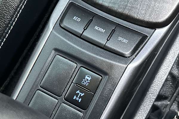 2022 Toyota Fortuner Crusade GUN156R thumb-17