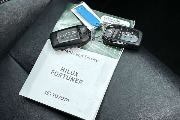 2022 Toyota Fortuner Crusade GUN156R thumb-22