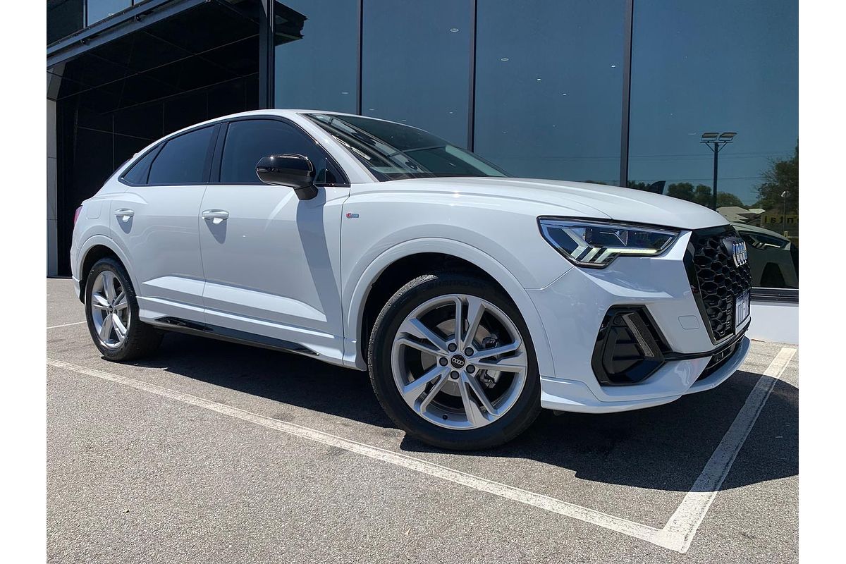 2022 Audi Q3 35 TFSI S line F3