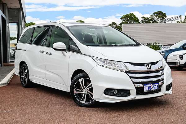 2015 Honda Odyssey VTi-L 5th Gen