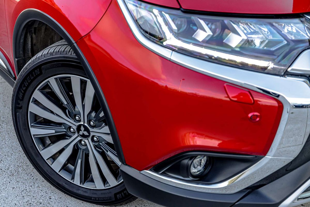 2021 Mitsubishi Outlander Exceed ZL